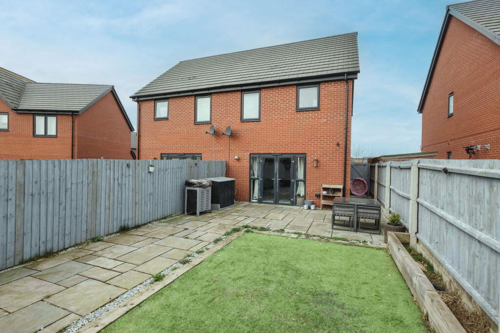 Additional image 2 of Compton Way B33