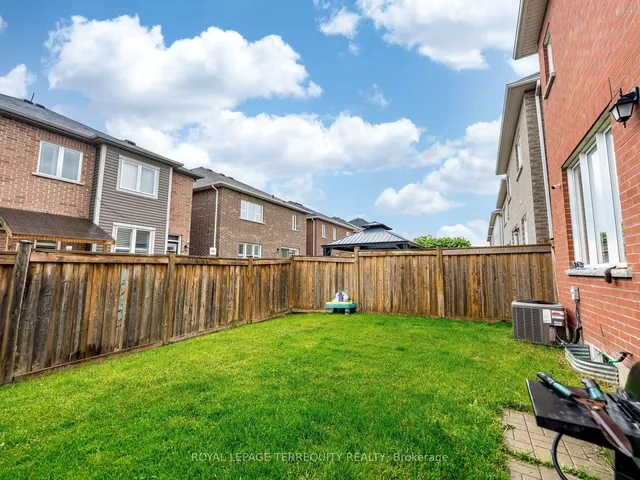 Additional image 38 of 903 Penson Cres