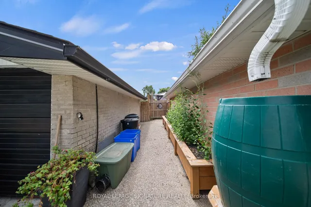 Additional image 30 of 40 Queenslea Dr