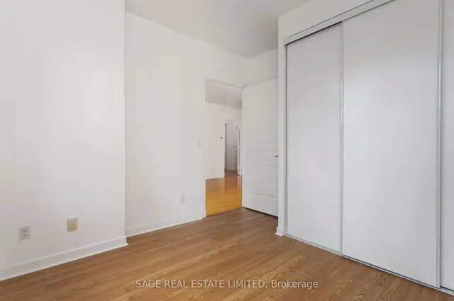 Additional image 39 of 438 Richmond St Unit 816