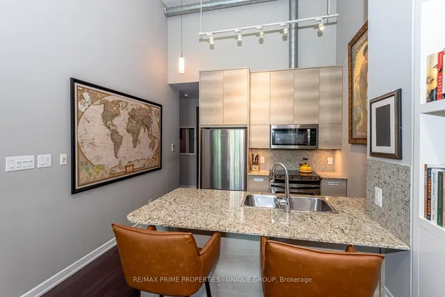 Additional image 16 of 380 Macpherson Ave Unit 209