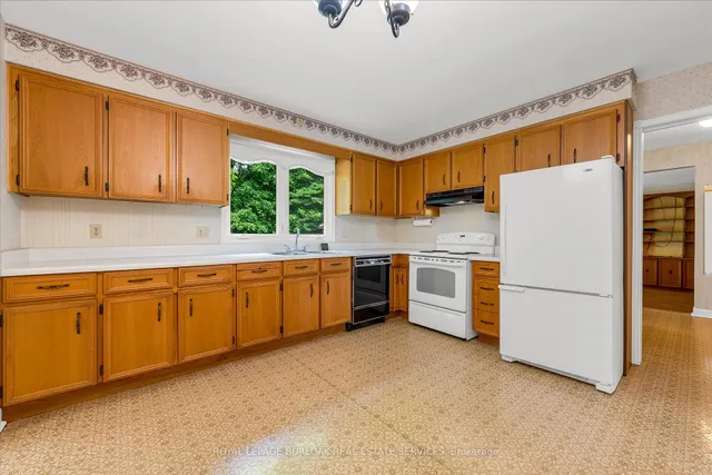 Additional image 11 of 452 Quigley Rd