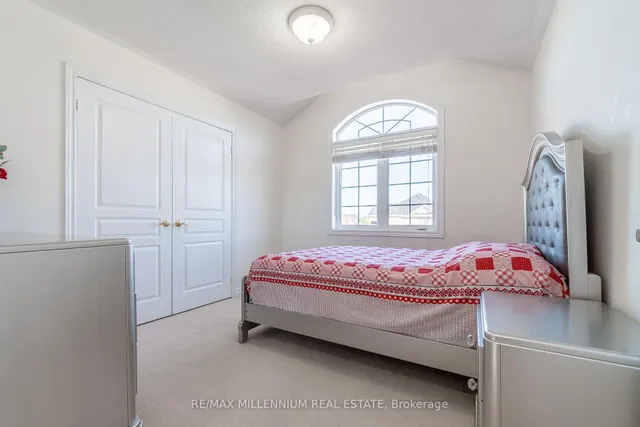 Additional image 32 of 27 Silvershadow Terr