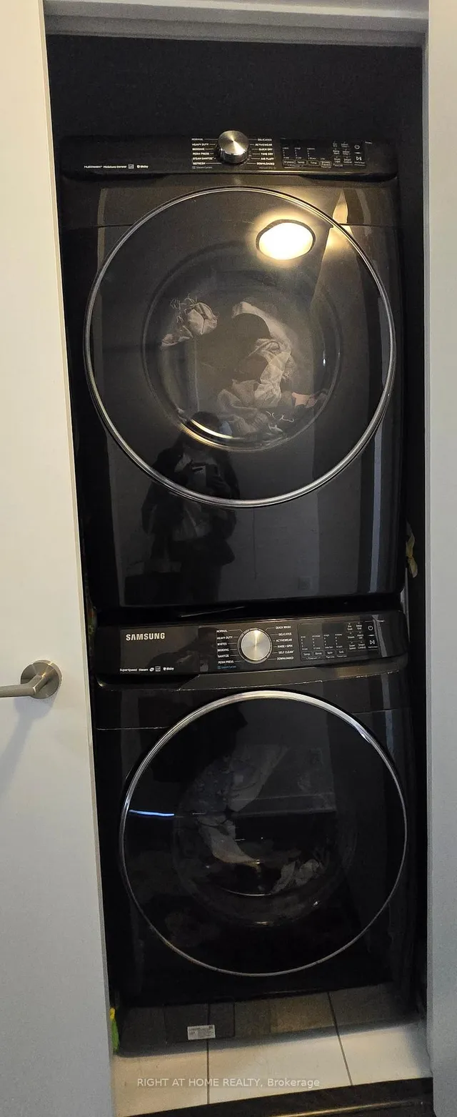 Additional image 28 of 30 Roehampton Ave Unit 2308