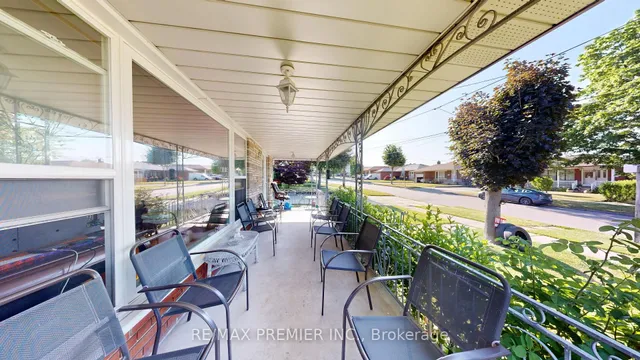 Additional image 5 of 574 Queens Dr