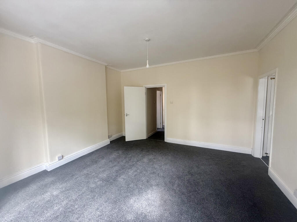 Additional image 6 of Yardley Wood Road, Moseley, B13