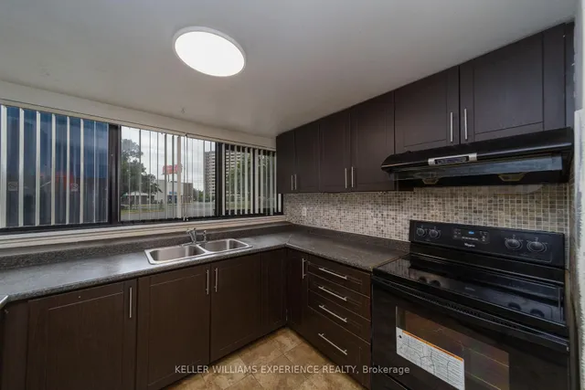 Additional image 7 of 4661 Jane St Unit 145