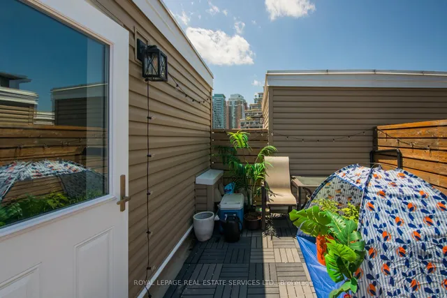 Additional image 21 of 29 canniff St Unit 411