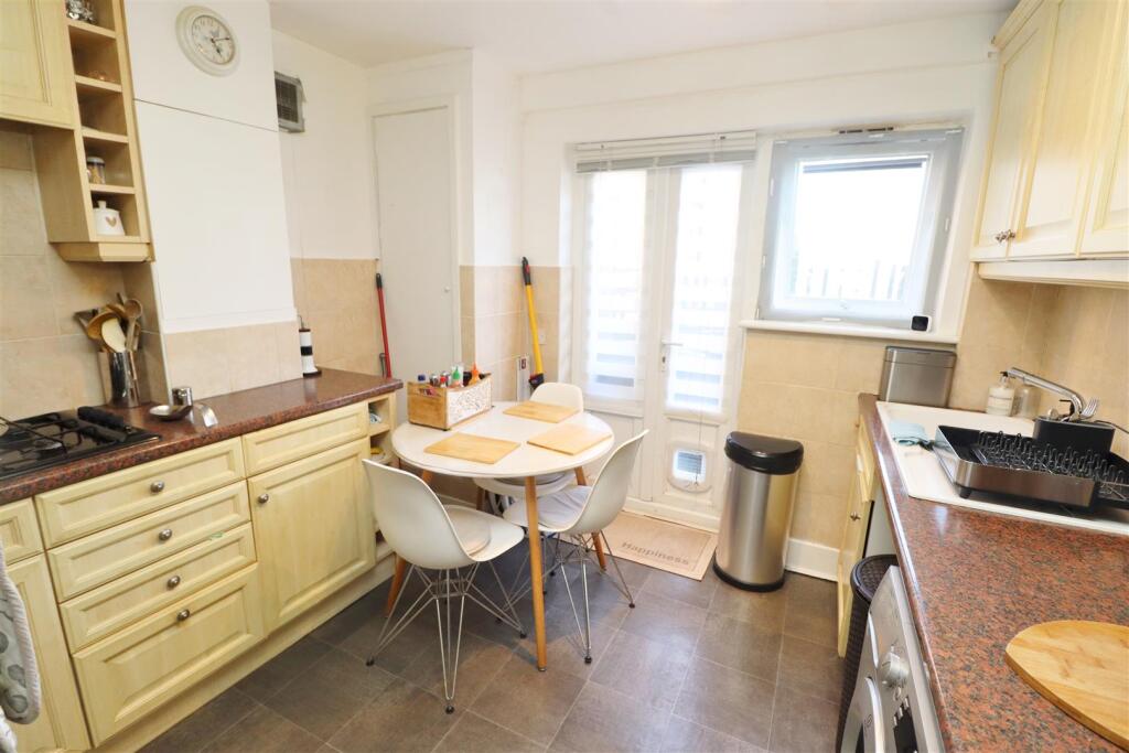 Additional image 12 of Radlett Road, Park Street, Frogmore