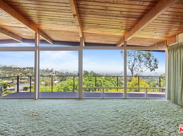 924 Stonehill Ln, Los Angeles, CA 90049