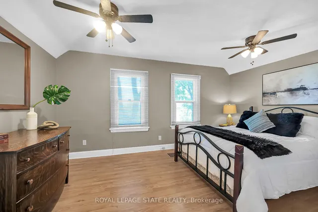 Additional image 14 of 26 Mars Ave