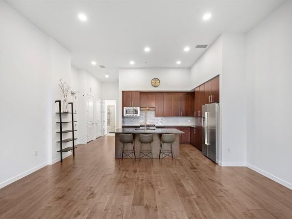 4820 Caroline St APT 507, Houston, TX 77004