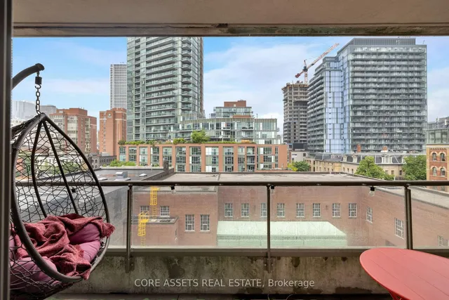 Additional image 10 of 168 King St Unit 614