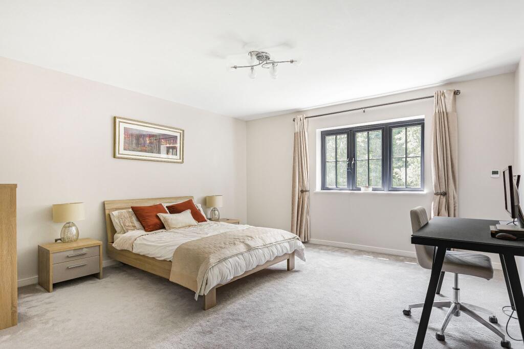 Additional image 16 of Pine Grove, Brookmans Park, AL9