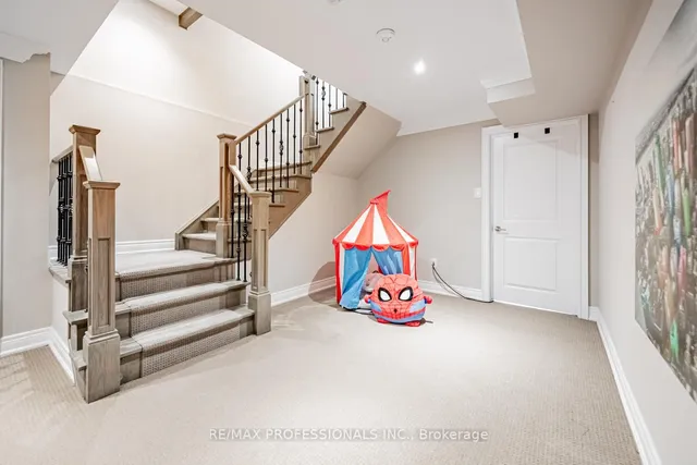 Additional image 35 of 111 Penny Lane