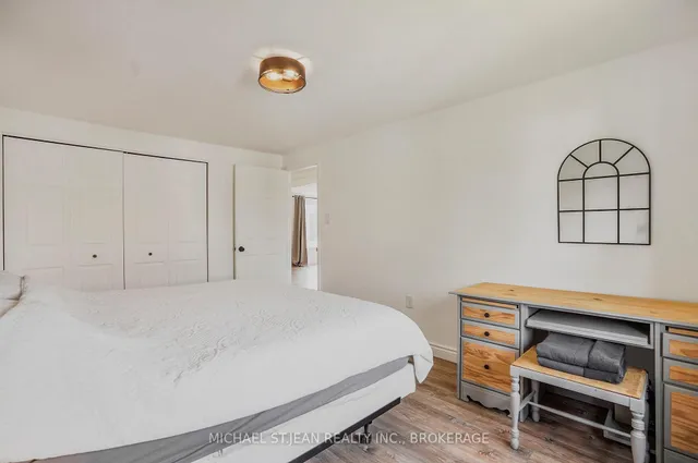 Additional image 36 of 14 Pompano Crt