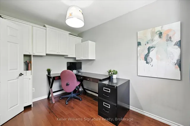 房产图片 24 - 18 Moonglow Pl