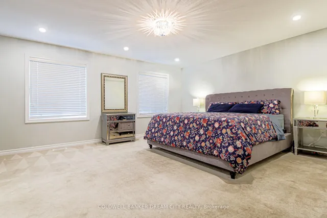 Additional image 33 of 450 Brisdale Dr