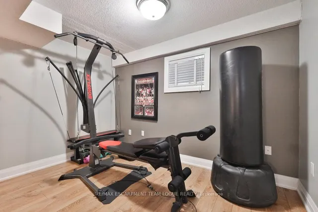 Additional image 33 of 4113 Bonavista Cres