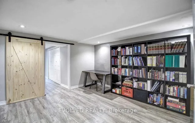 Additional image 24 of 15 Esterbrooke Ave Unit 132