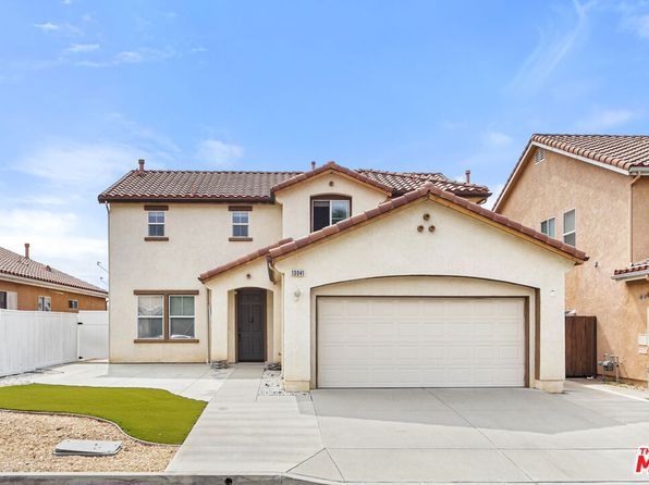 13041 Mesa Verde Way, Sylmar, CA 91342