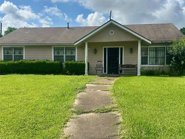 4906 Meadow Park Dr, Houston, TX 77048
