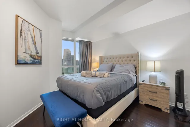 Additional image 11 of 18 Yonge St Unit 3602