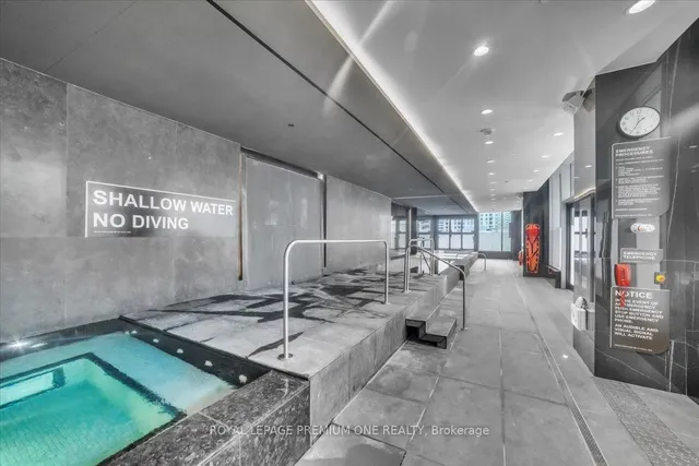 Additional image 34 of 11 Yorkville Ave Unit 6007