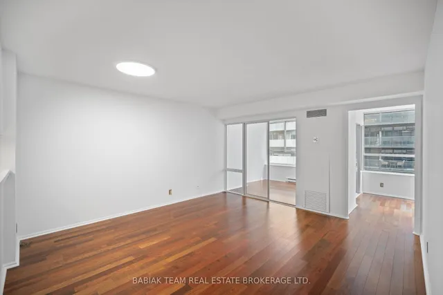 Additional image 8 of 711 Bay St Unit 1613