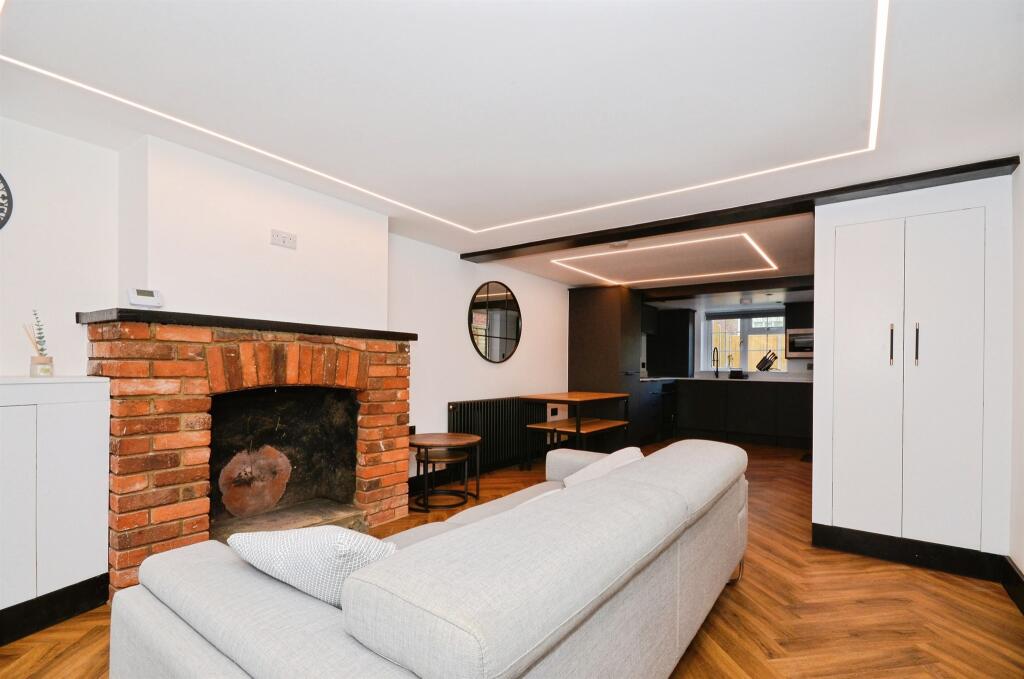 Additional image 4 of High Street, Redbourn, St. Albans