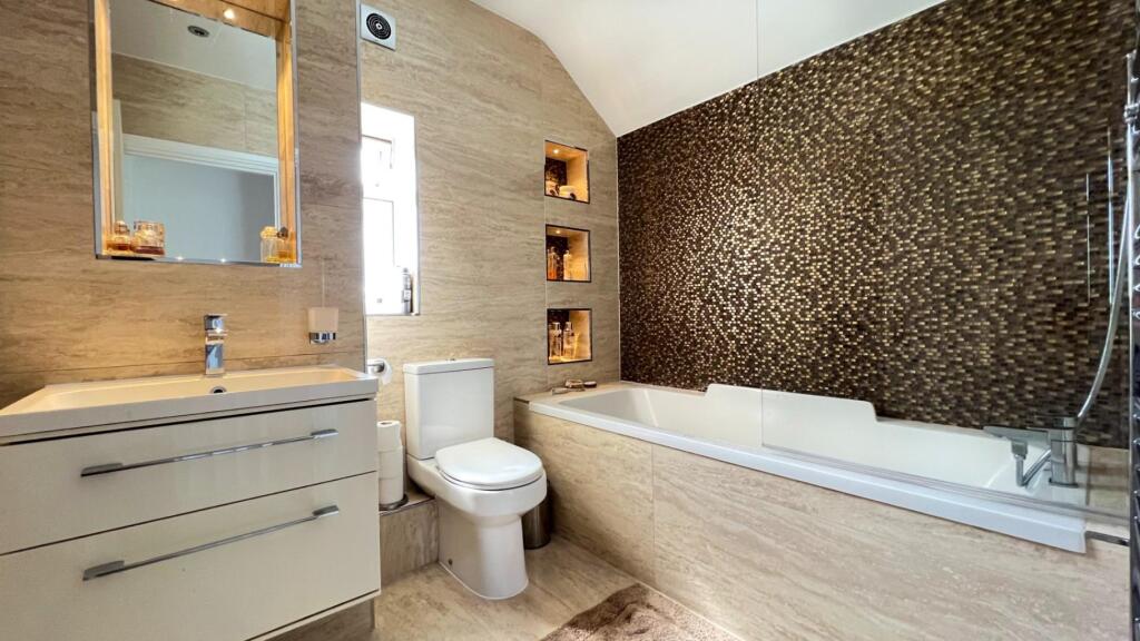 Additional image 11 of Longcroft Lane, Welwyn Garden City, Hertfordshire, AL8 6EJ