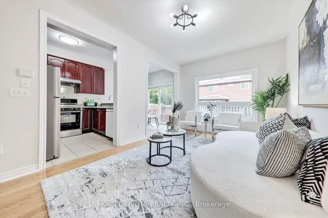 Additional image 10 of 62 Wyper Sq