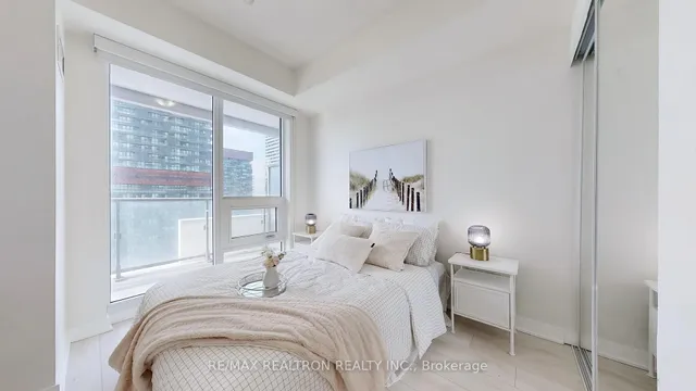 Additional image 12 of 2221 Yonge St Unit 2609