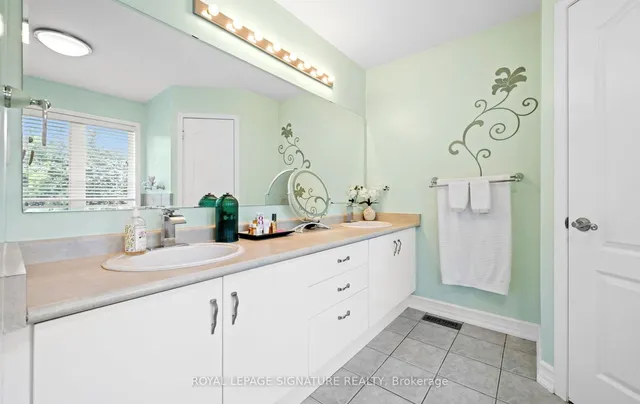 Additional image 24 of 1004 McCutcheon Cres