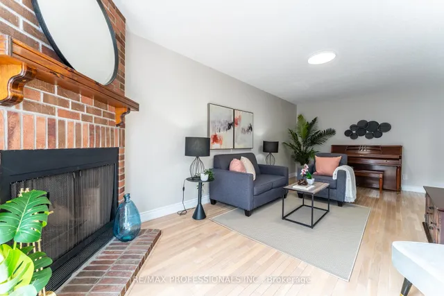 Additional image 14 of 17 Lavery Tr