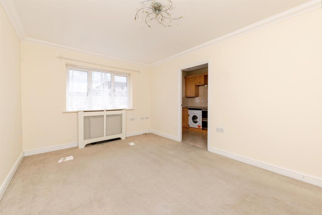 Additional image 5 of Sir John Newsom Way, Welwyn Garden City