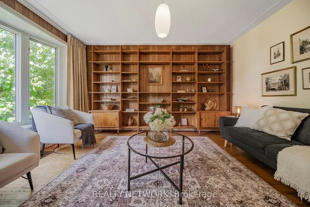 Additional image 8 of 549 Upper Wentworth St