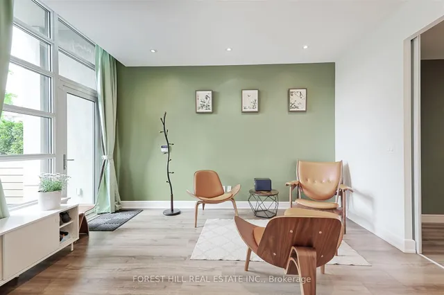 Additional image 22 of 35 Brian Peck Cres Unit TH 120