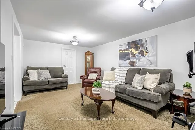 房产图片 11 - 东18街366号