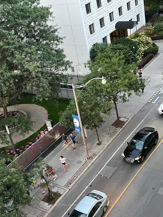 Additional image 3 of 81 Wellesley St Unit 306