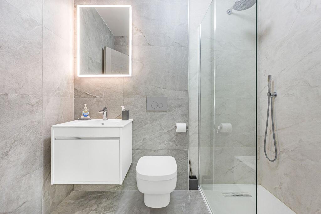 Additional image 18 of Pine Grove, Brookmans Park, AL9