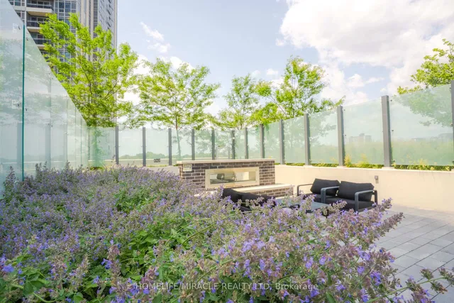 Additional image 42 of 225 Village Green Sq Unit 1708