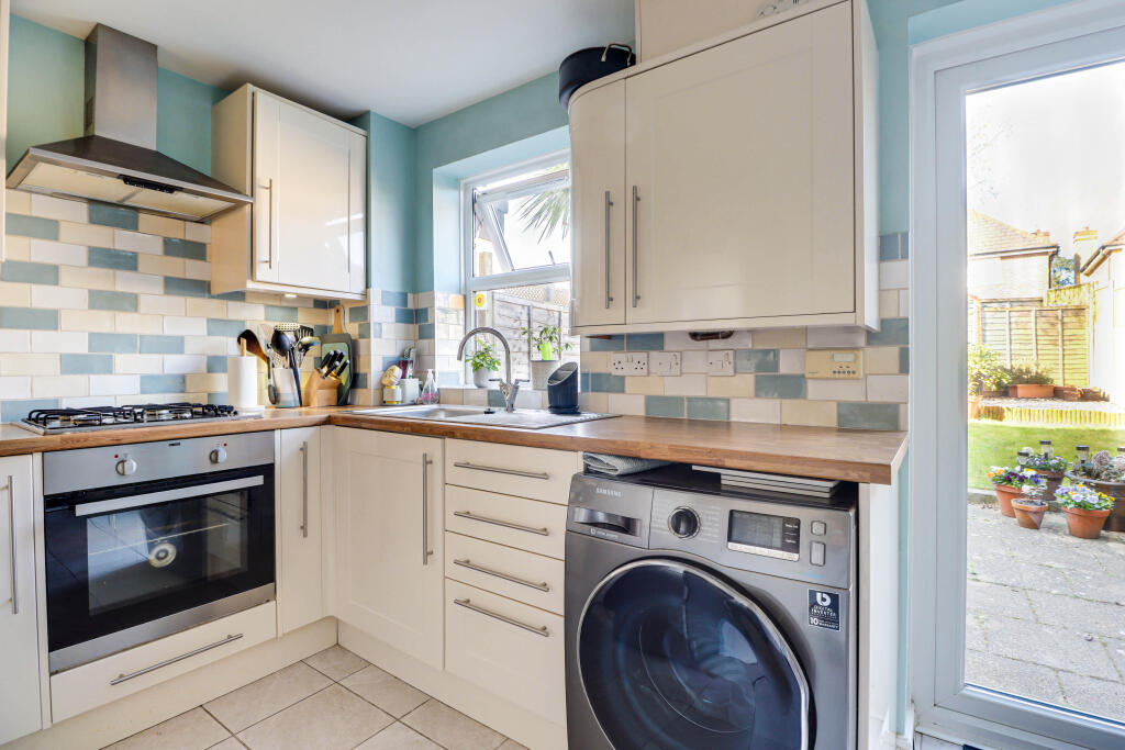 Additional image 19 of Cairns Close, St. Albans, Hertfordshire, AL4