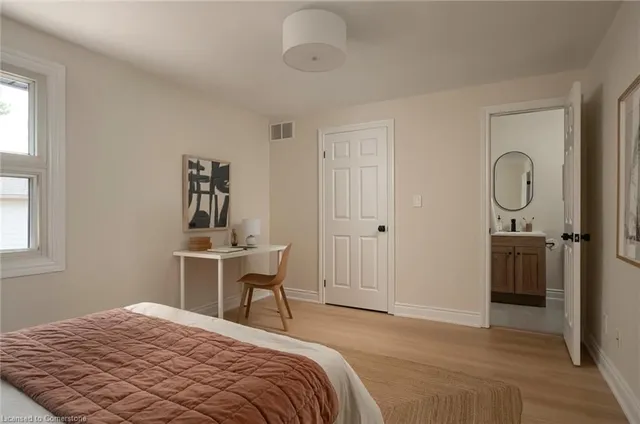 房产图片 32 - 803 Hyde Rd 单元3