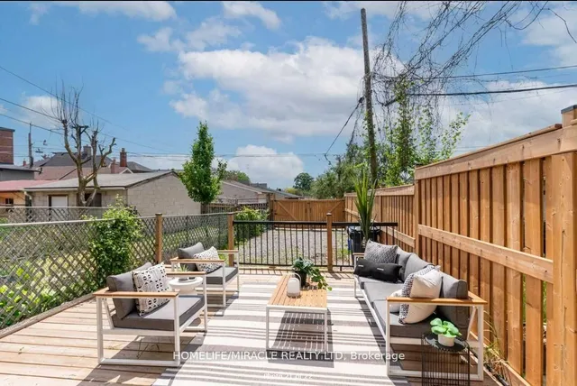 Additional image 14 of 1297 Davenport Rd