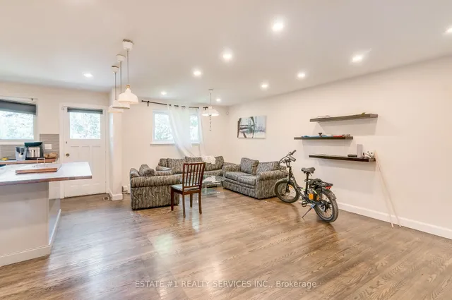 Additional image 10 of 9 Dowling Cres