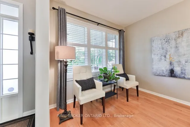 Additional image 3 of 591 Caverhill Cres