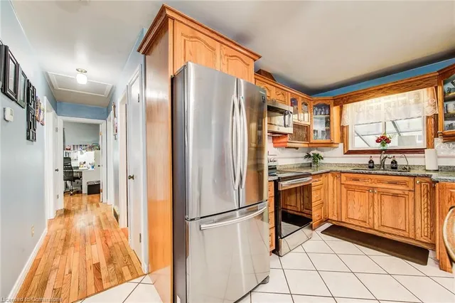 Additional image 19 of 170 Martinglen Cres