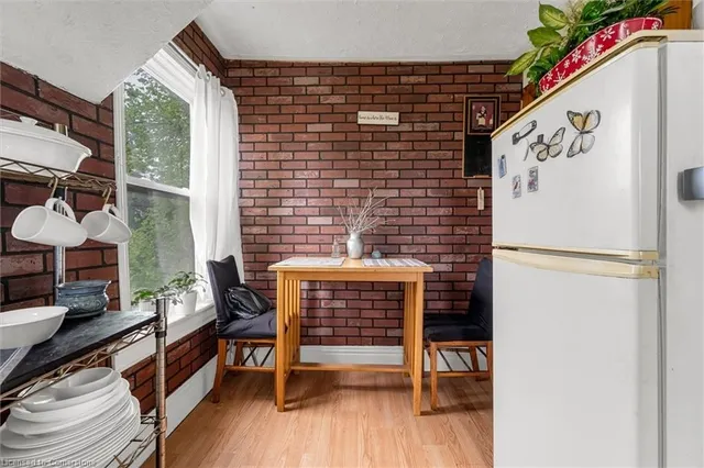 Additional image 23 of 382 Beach Blvd