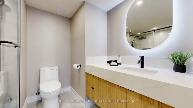 Additional image 28 of 85 Skymark Dr Unit 501